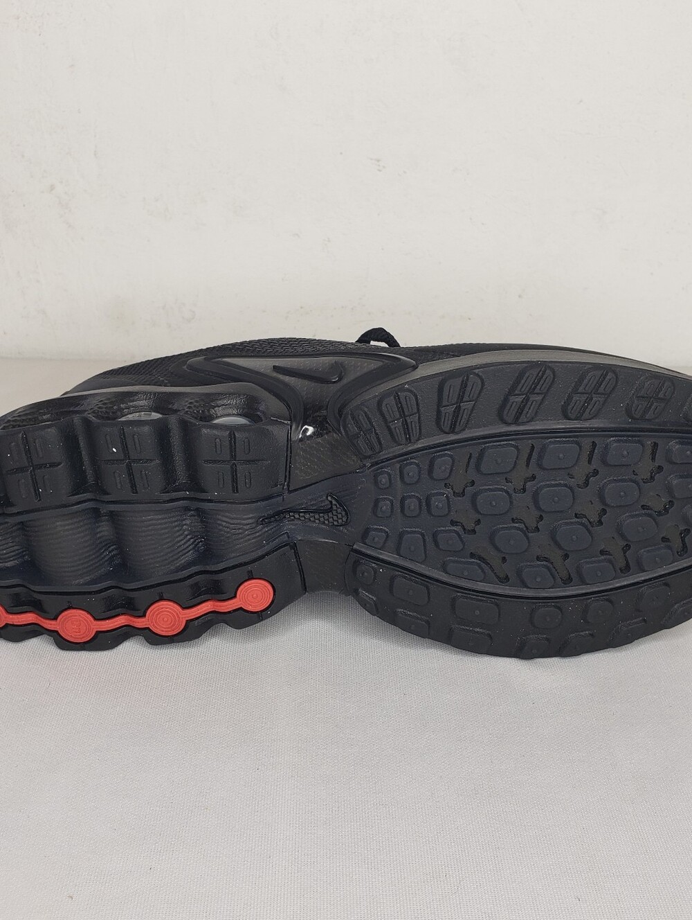 Nike ONE RIGHT SHOE ONLY Kids Black Mesh Air-Cushion Sneakers REPLACEMENT - Picture 5 of 6
